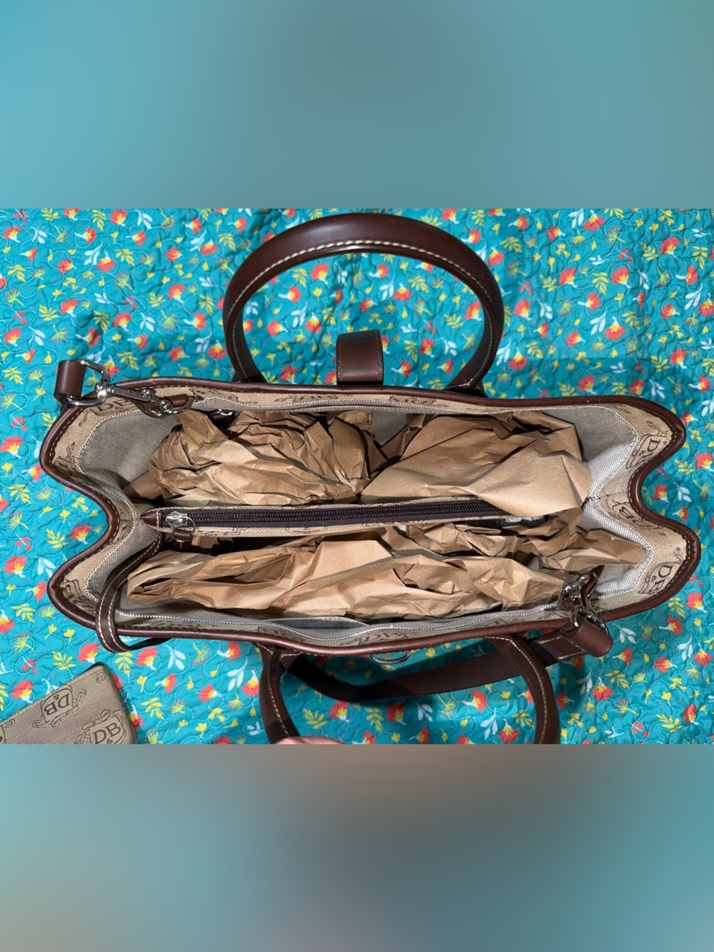 Large Dooney & Bourke Brown Top Handle Satchel Handbag with Coin Pouch - Picture 9 of 10